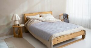 Khoảng cách nan giường cho nệm cần phù hợp với cấu trúc nền đỡ và hướng dẫn nhà sản xuất