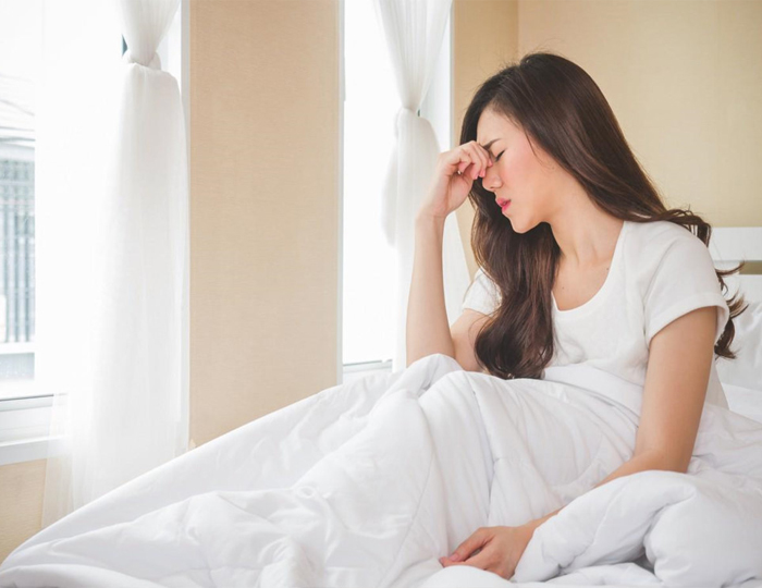Chăn ga gối nệm là một phần gây nên chứng đau đầu khi ngủ dậy