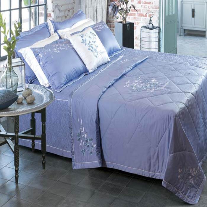 Ga giường làm bằng chất liệu Cotton có khả năng thấm hút mồ hôi tốt