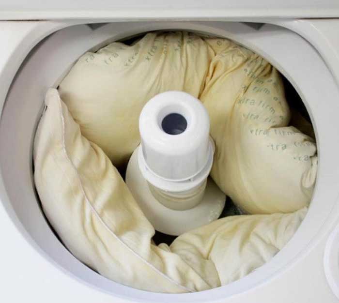 Bạn cần kiểm tra tem mác hướng dẫn để đảm bảo các điều kiện trước khi giặt