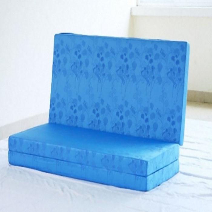 Nệm được thiết kế gấp 3 vô cùng tiện lợi
