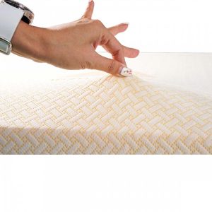 Áo nệm vải gấm với hoa văn sang trọng, thoáng mát