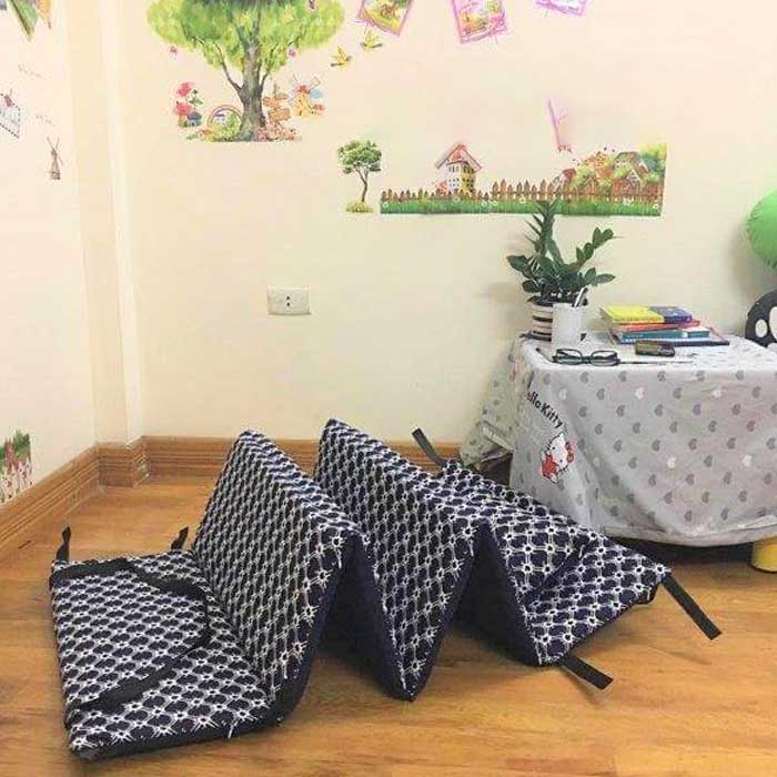 Đây là mẫu nệm được thiết kế nhỏ, gọn, mỏng thường chỉ sử dụng cho 1 người nằm