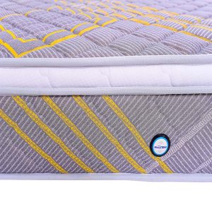 Nệm được may 3 viền rất bền bỉ và êm ái