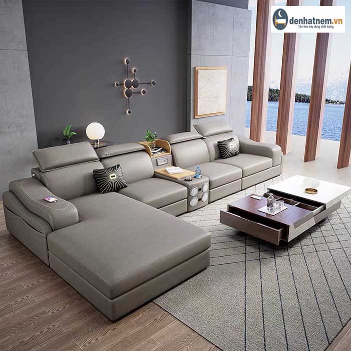 Với kiểu dáng hiện đại, chất liệu cao cấp và màu sắc trẻ trung, chiếc sofa của chúng tôi chắc chắn sẽ làm hài lòng quý khách hàng khó tính nhất.