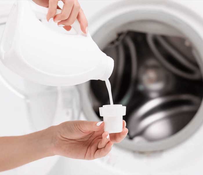 Một số dòng nước giặt hiện nay có khả năng đánh bay vết bẩn rất tốt