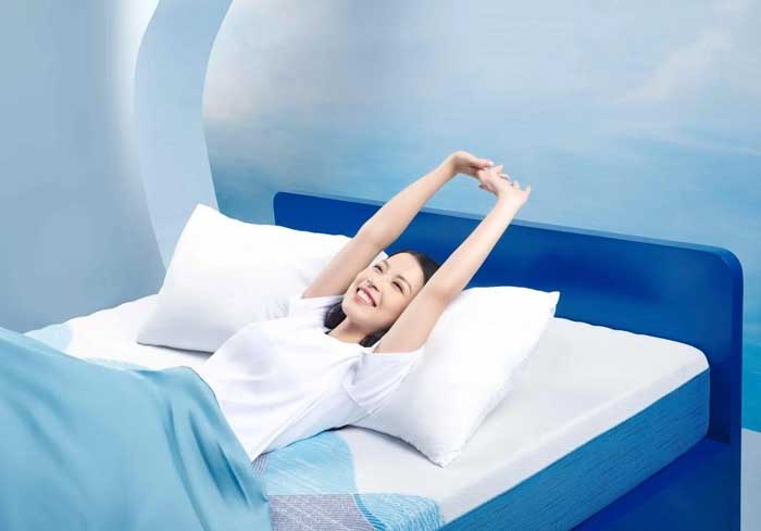 Chất liệu Foam cách nhiệt được biến đến với đặc điểm là nhẹ, bền