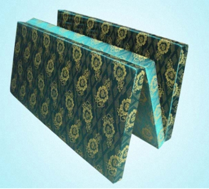 Sản phẩm có thiết kế gấp 3 tiện lợi, dễ di chuyển, vệ sinh, cất trữ