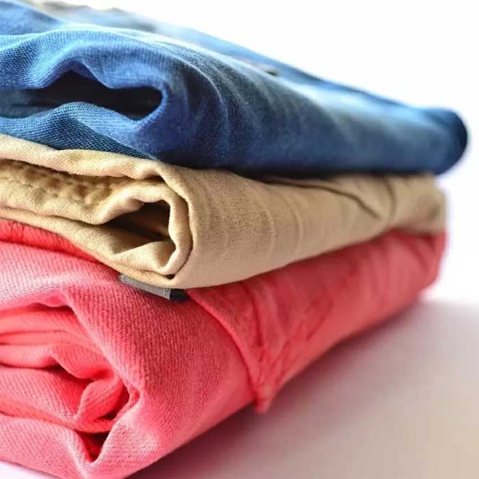 Vải thô có thành phần chủ yếu từ các sợi tự nhiên, chủ yếu là sợi bông và sợi gai